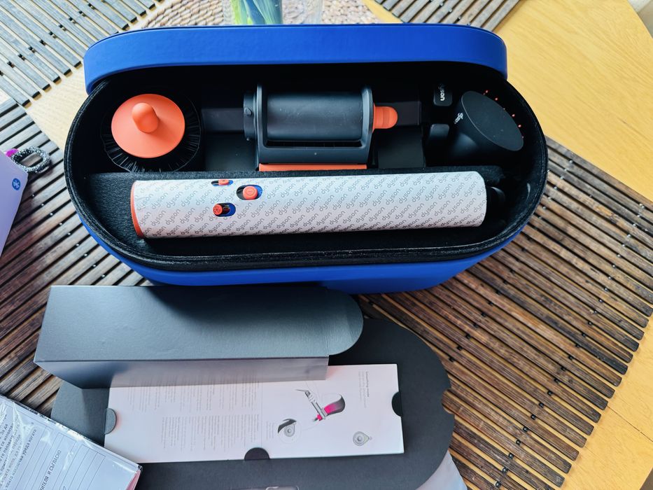 Dyson airwrap I.d