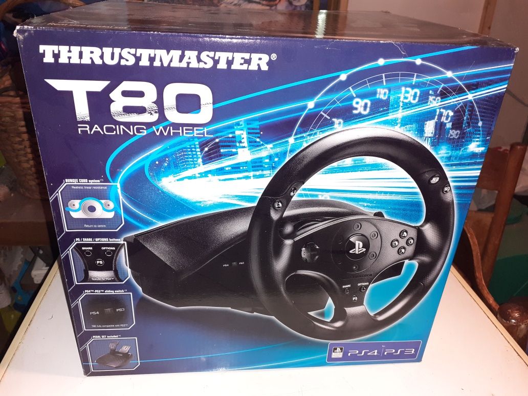 Продавам Волан с педали  Thrusmaster за  PS 4 PS3