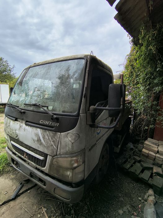 Mitsubishi avariat Fuso Canter 2006 5S13 basculabil 3 părți