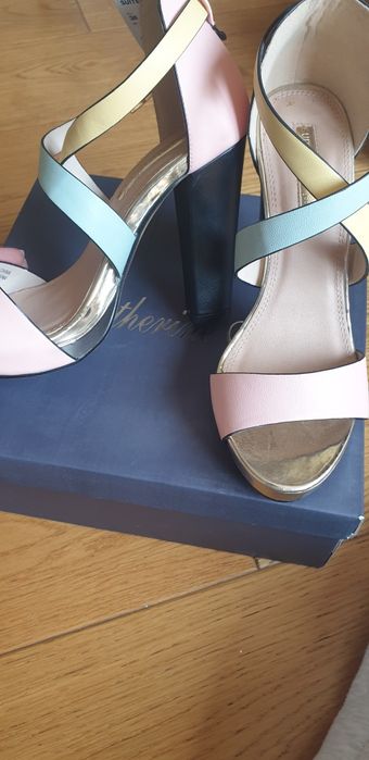 sandale colorate de vara