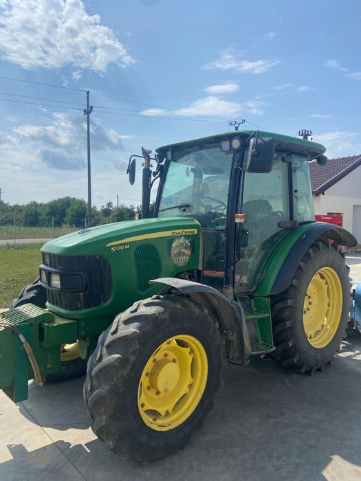 Vand/schimb John deere 5100M