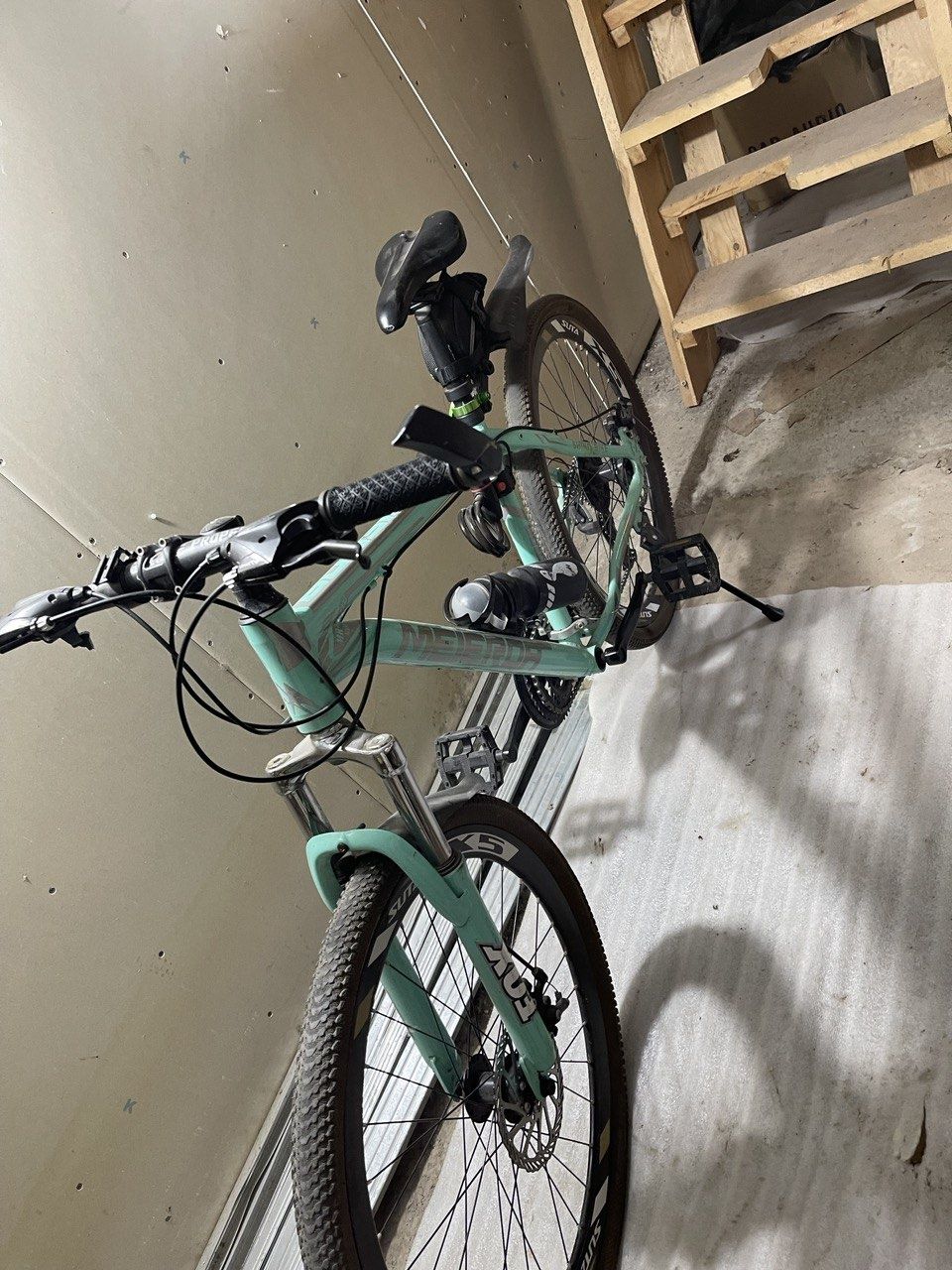 Велосипед сотилади Спортивный модель Meierda leader янги минилмаган