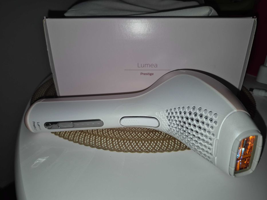 Vând IPL Philips Lumea SC 2005