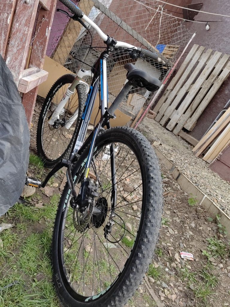 Gt avalanche 27.5