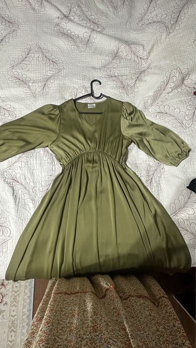 платье хаки цвет можно носить и беременяшкам