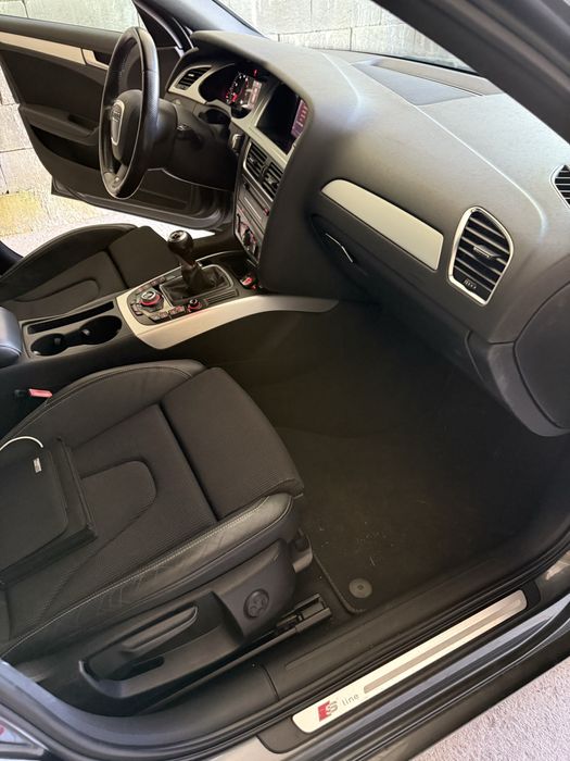 Audi A4 b8 masina nu necesita investiti. Nerulat in Ro