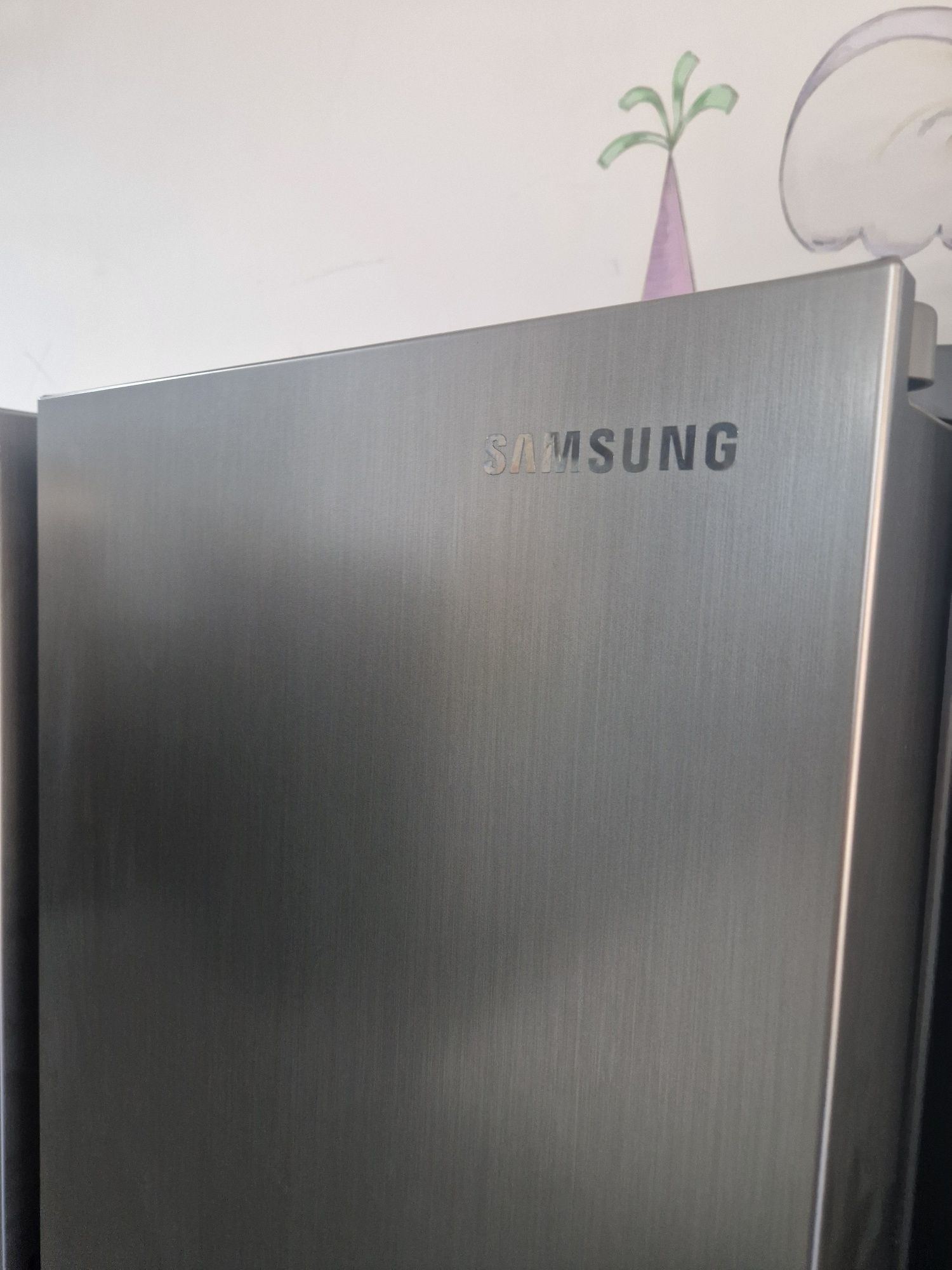 Хладилник Side By Side Samsung 600 литра Инверторен