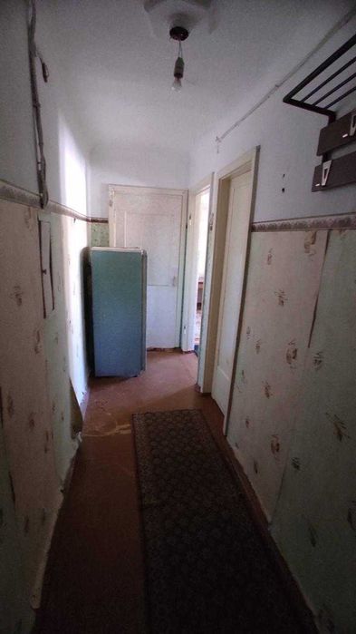 Продам квартиру. Абая 19, 4 этаж не угловая