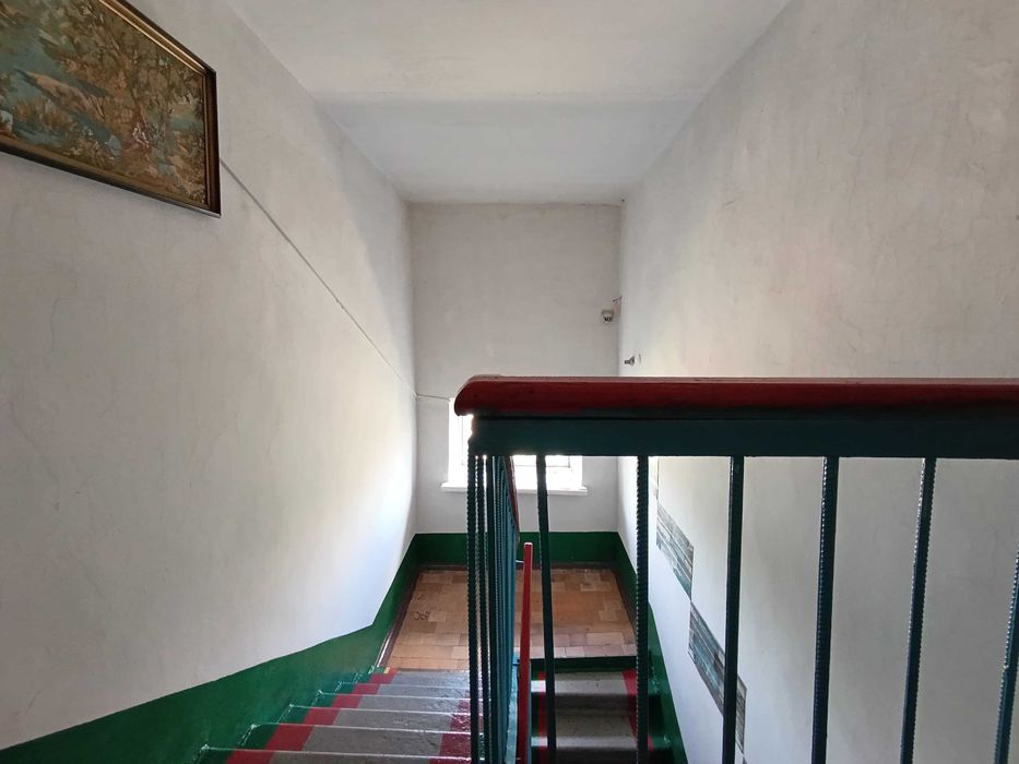 $ продам презентабельную 3-х комнатную квартиру в Сортировке