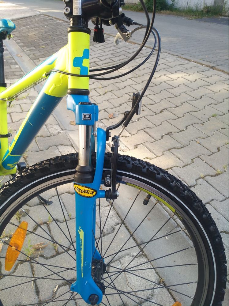 Bicicleta CUBE Race 240, 24” pentru copii