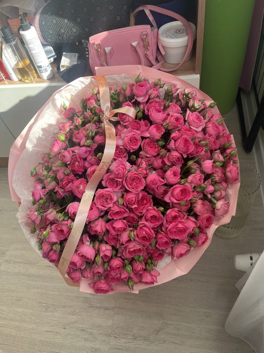Кустовые розы за 10.000 покупали за 27.000 купили вчера