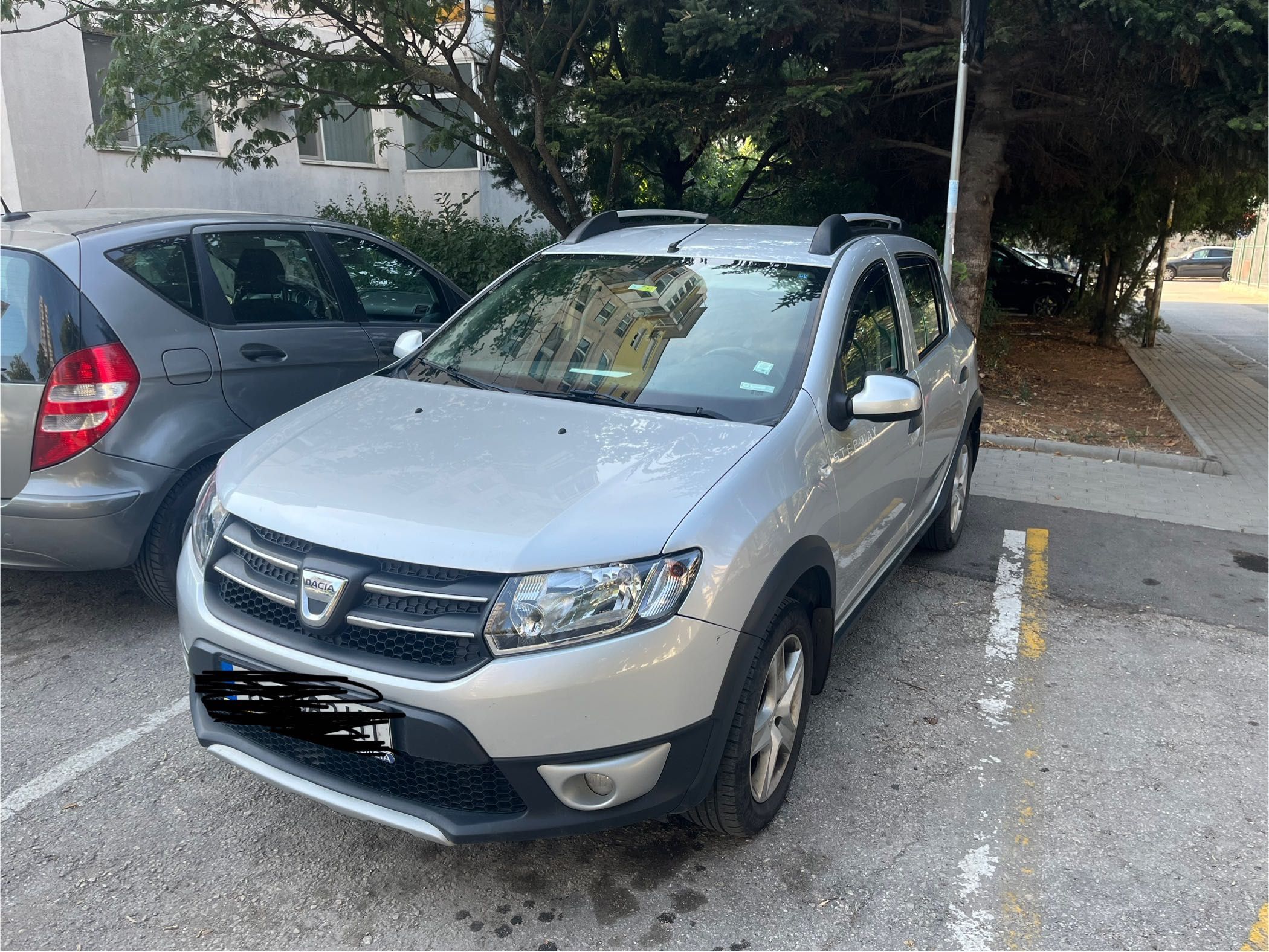 Продавам Дачия Сандеро Stepway