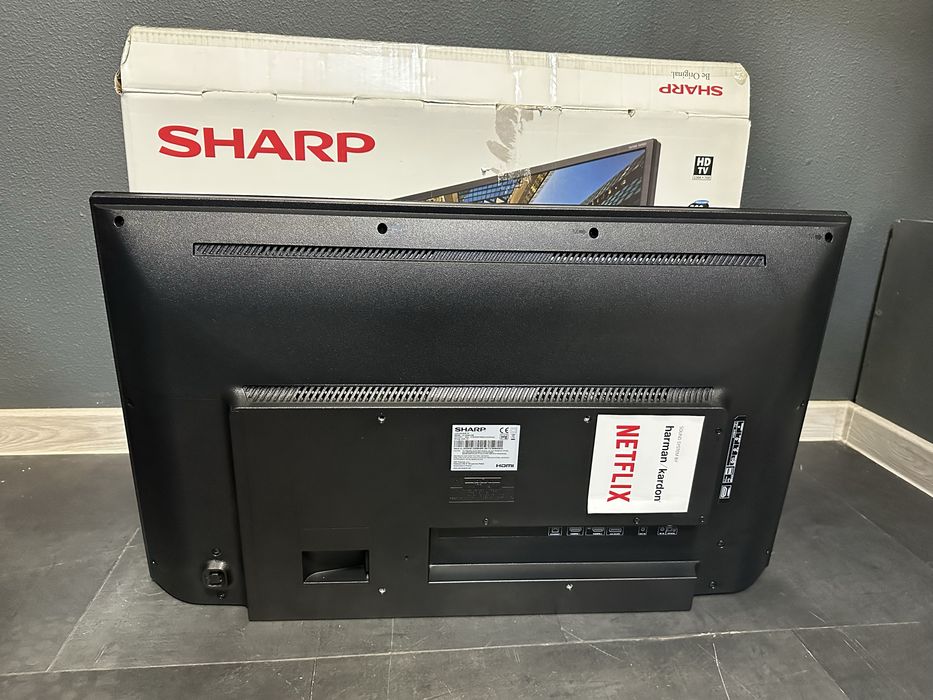 Televizor smart 81 CM SHARP(HARMAN/KARDON)