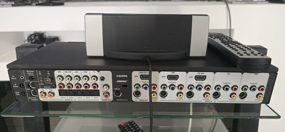 Sistem 5.1 Bose Lifestyle V20 cu subwoofer activ si sateliti dubli