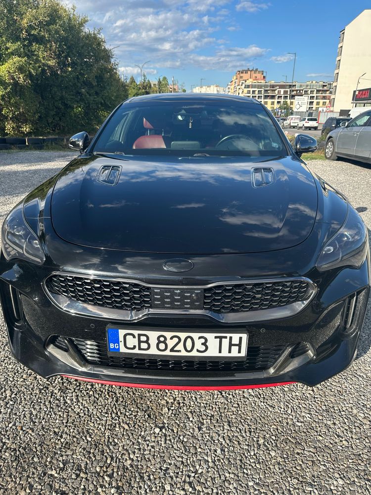 Kia Stinger 3.3T AWD GT 370 к.с.