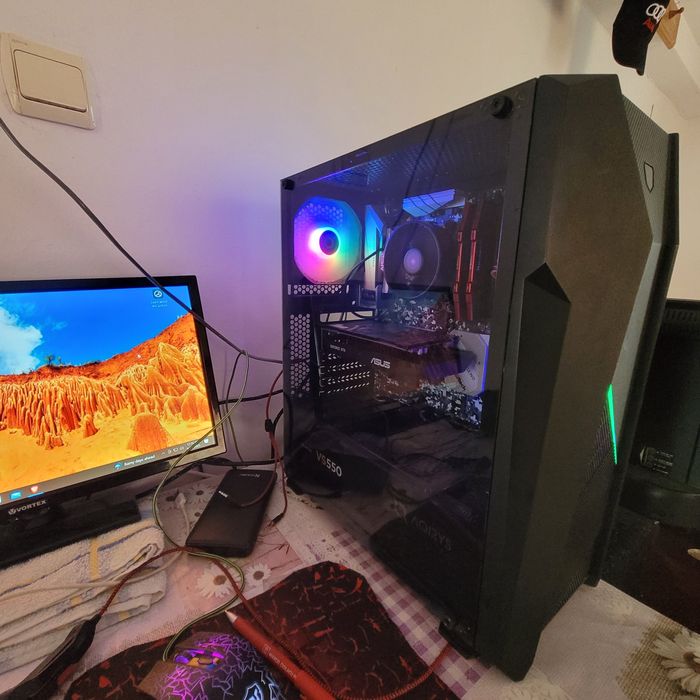 Pc gaming, vând sau schimb cu iphone 13 în sus!