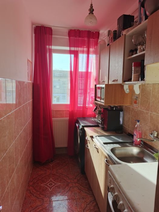 Ap. 2 camere de vânzare în M 15