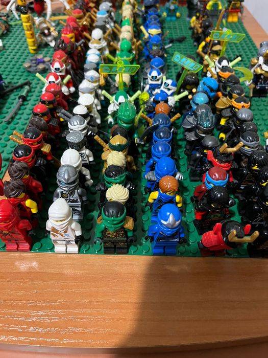 Ninjago фигурки .