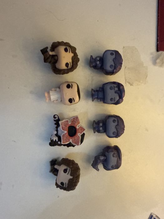 Продаю фигурки Stranger things