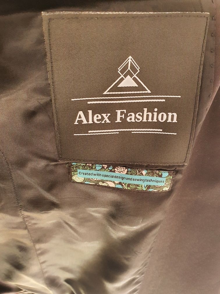 OFERTA!! Costum ginere Alex Fashion +cravata si 2 camasi Massimo Dutti