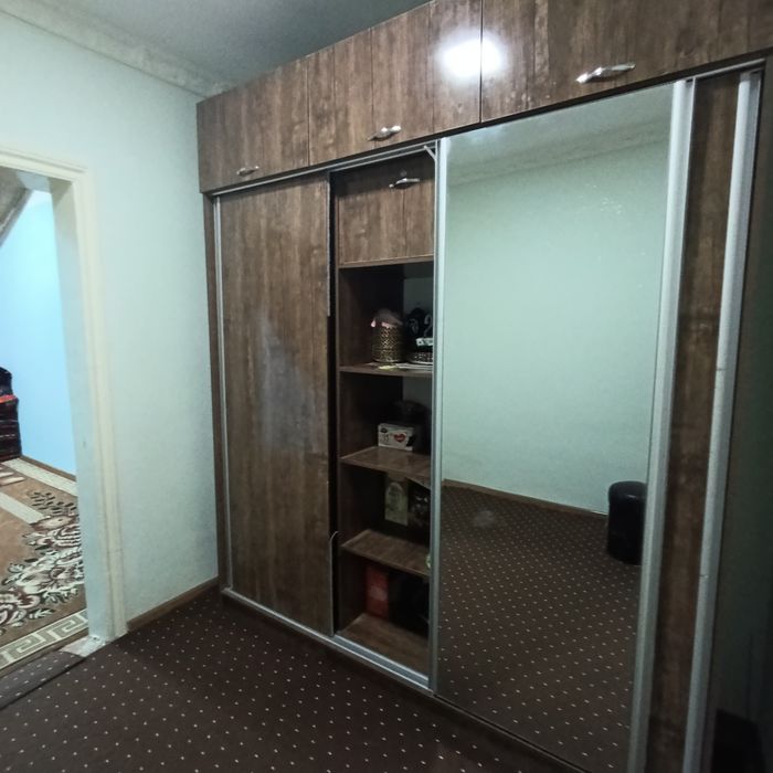 2 хонали квартира барча жихозлари билан бирга сотилади 5 микрн джомий