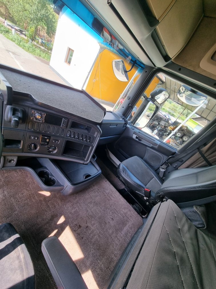 Cap tractor Scania R400 cu kit de basculare