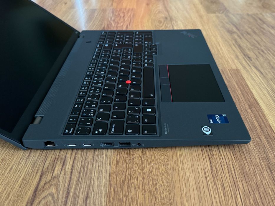 16 2.5K WQXGA i7-1270p Lenovo ThinkPad P16s 32GB RAM/512GB/Nvidia T550