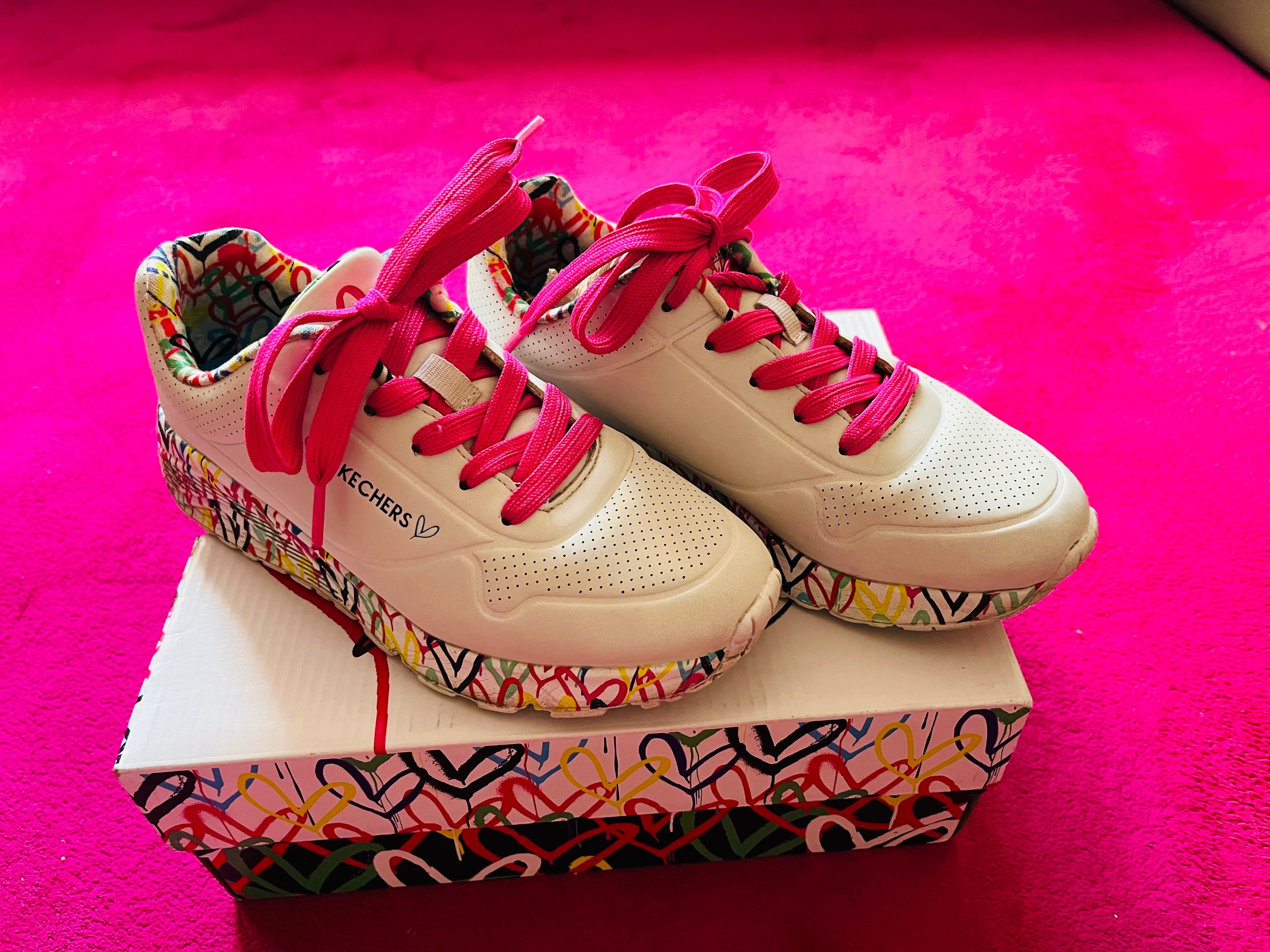 Дамски маратонки/ сникърси Sketchers