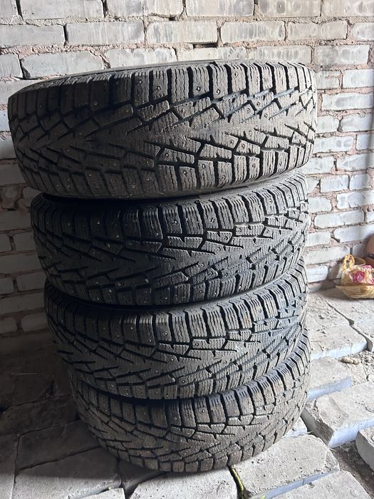 Продам шины 235/70/ R16