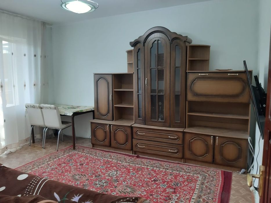 2-комн., 6 мкр., 4 этаж (кирпич, 2004г.п.)