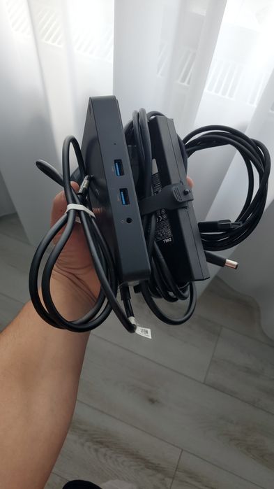 Docking station pentru proiectie