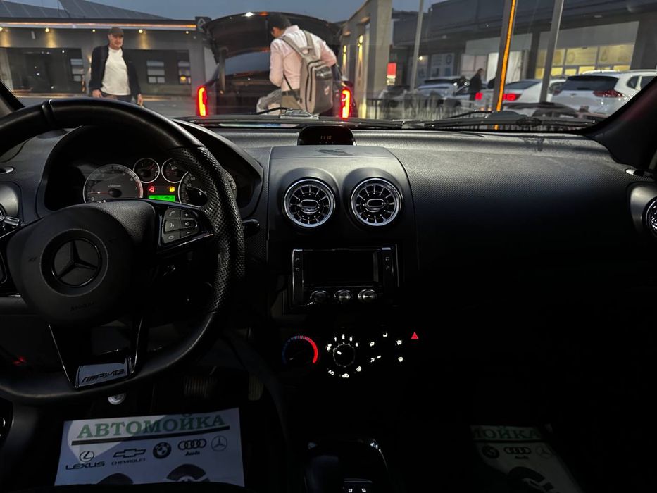 Минишга таёр мошина