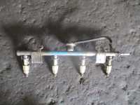Injector injectoare rampa FORD MONDEO MK3 motor 1,8 benzina 16 valve