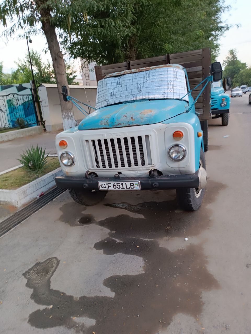 Gaz 5327 sotiladi