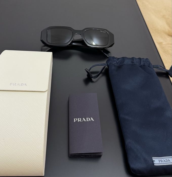 Оригинални слънчеви очила Prada