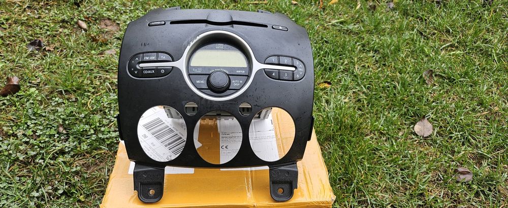CD - Radio - Aux -  music - player Mazda 2/ Сд-радио музика Мазда 2