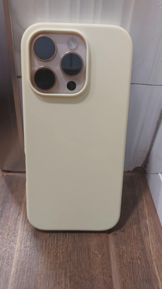 iPhone 16 pro 128gb