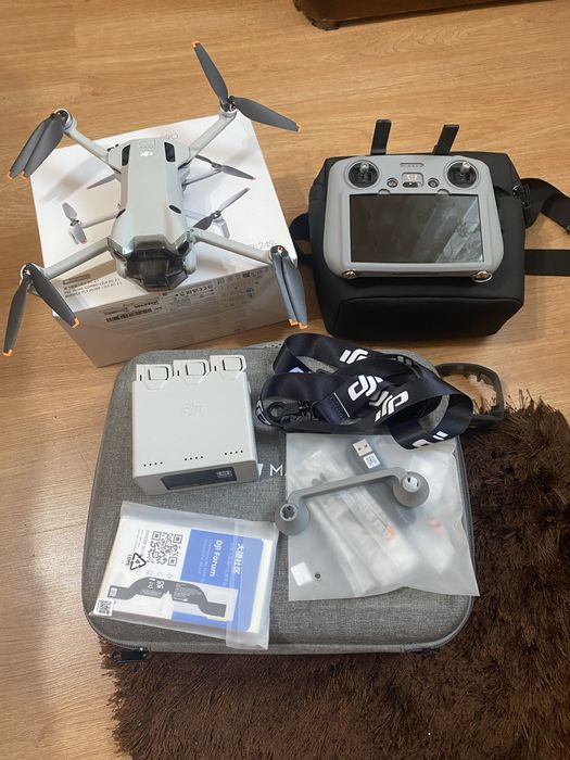 Drona Dji mini 4 pro Fly more combo + asigurare dji care
