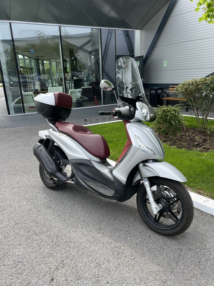 Piaggio Beverly 350 ST