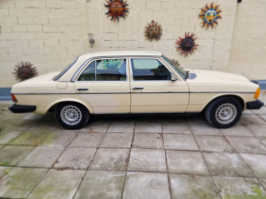 Mercedes Benz 240 D