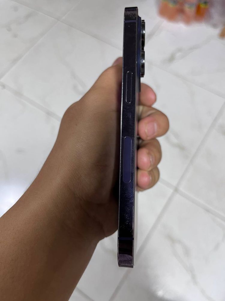 Iphone 14 pro purple