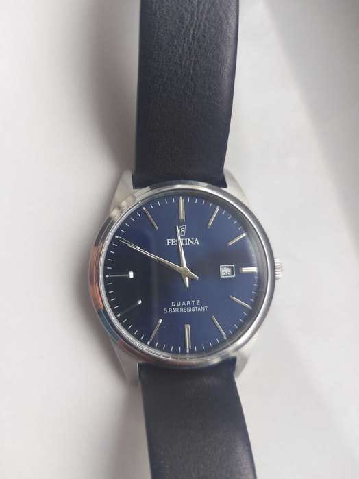 Vand ceas Festina aproape nou