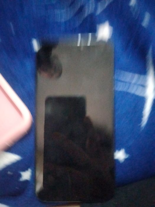 Vând iPhone 11 pro