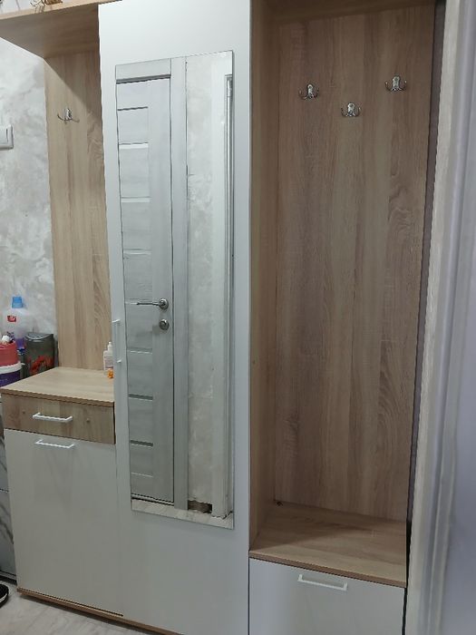 Продаю прхожую мебель