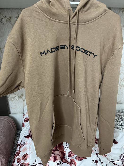 Compleu Made By Society