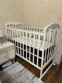 Продается детская кровать ( росийская) внешние размеры- 125 см -68см