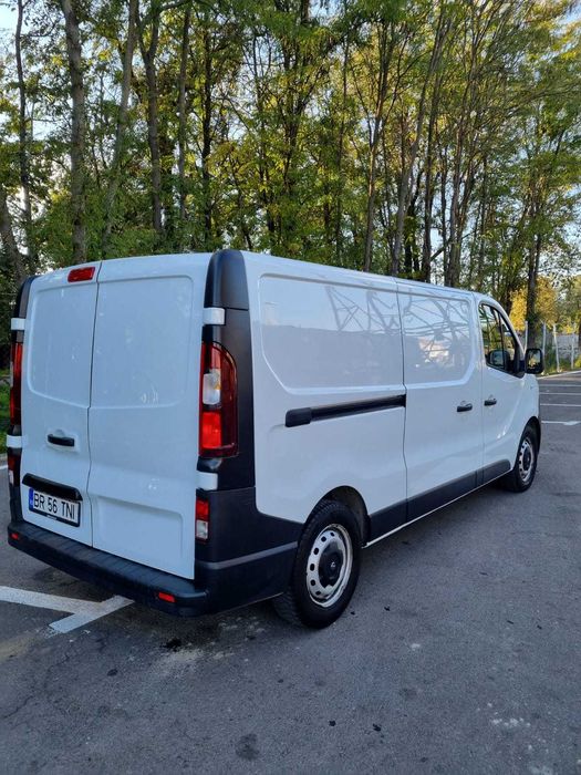 Opel vivaro 2019 vand sau schimb cu autoturism