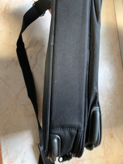Geanta laptop Samsonite- stare estetica excelenta