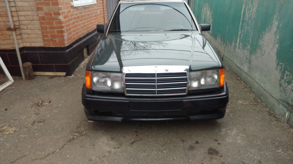 Бампер на Мерс w124 рестайлинг до рест Mers w124