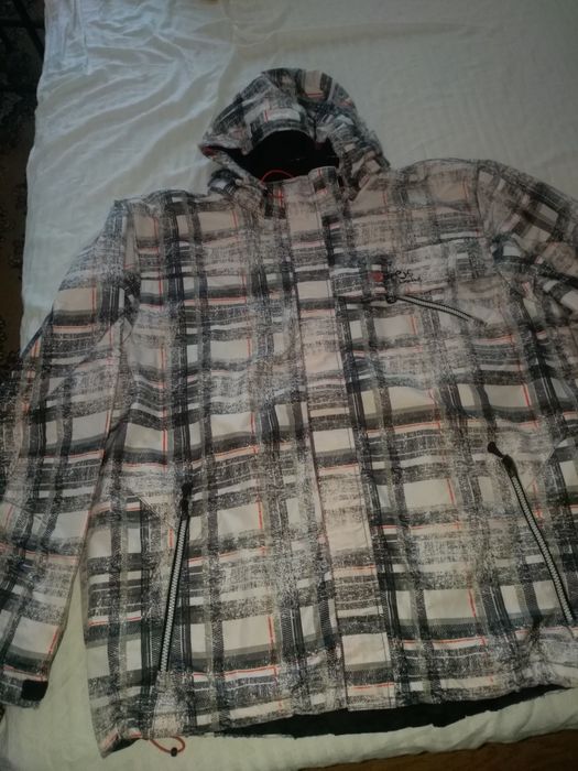Vând greaca unisex noua, mărimea xxxl